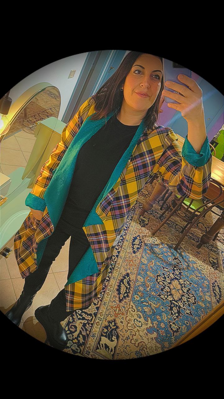 Cappotto reversibile in tartan giallo con interno verde smeraldo