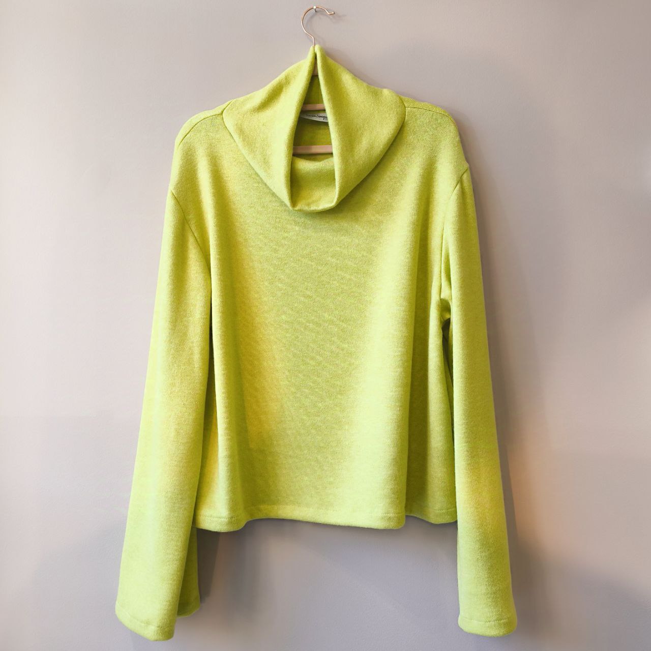 MAGLIONE MORBIDO CON COLLO ALTO
