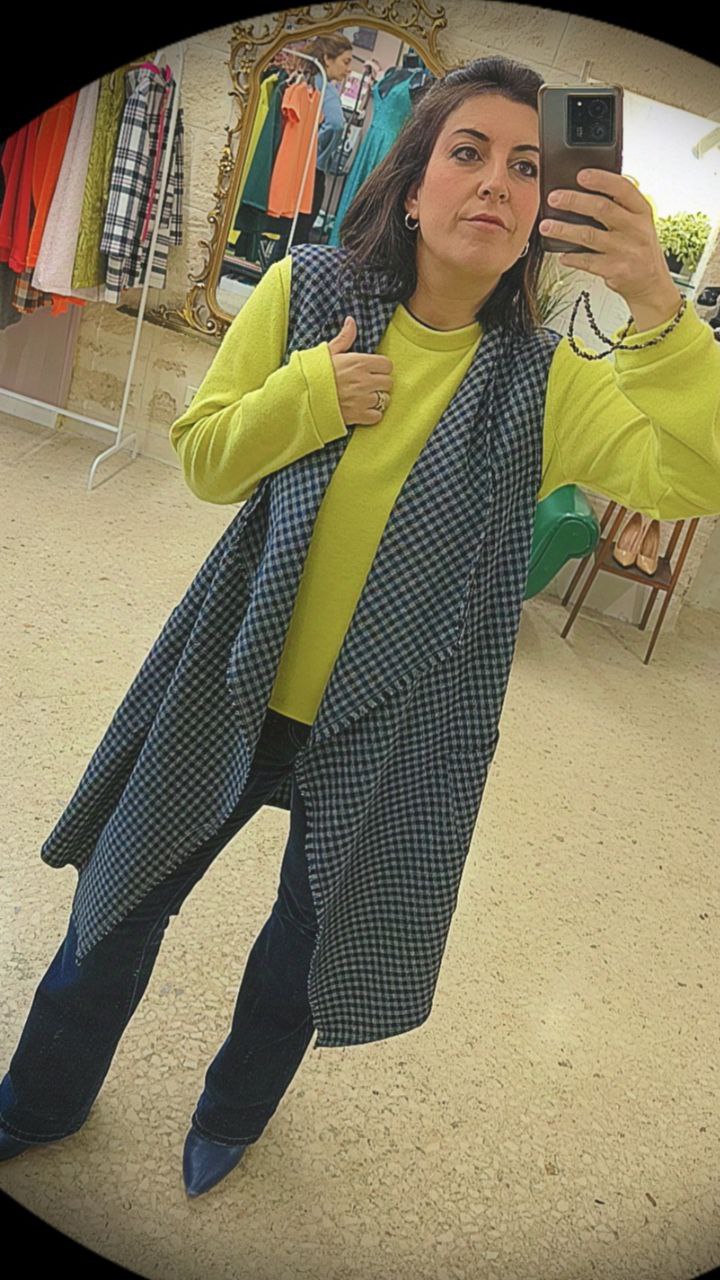 GILET LUNGO IN LANA