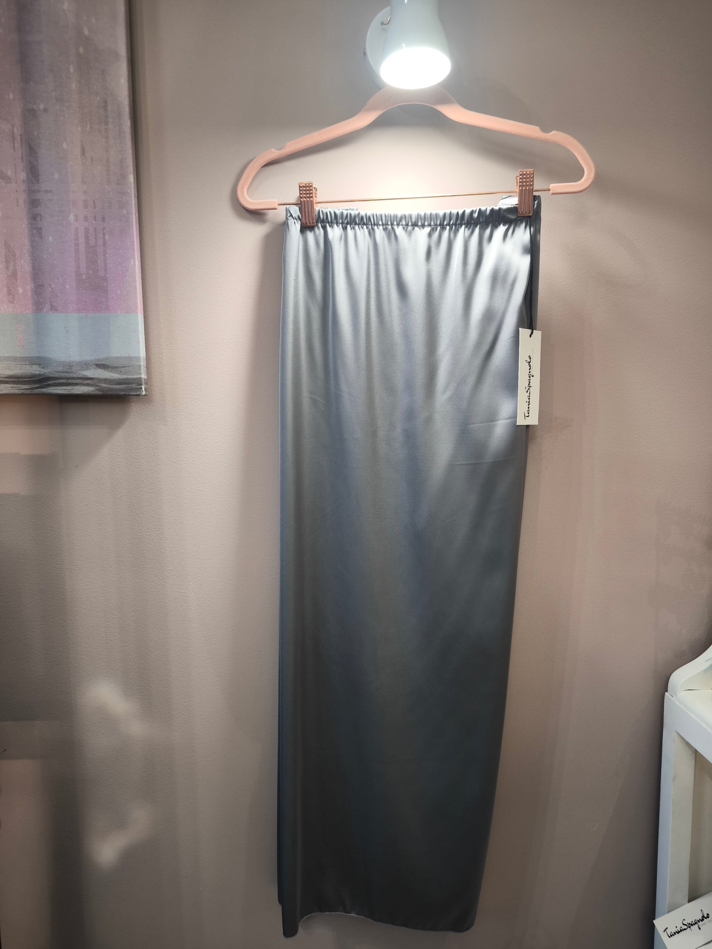 Pantalone palazzo in raso grigio perla con comodo elastico in vita