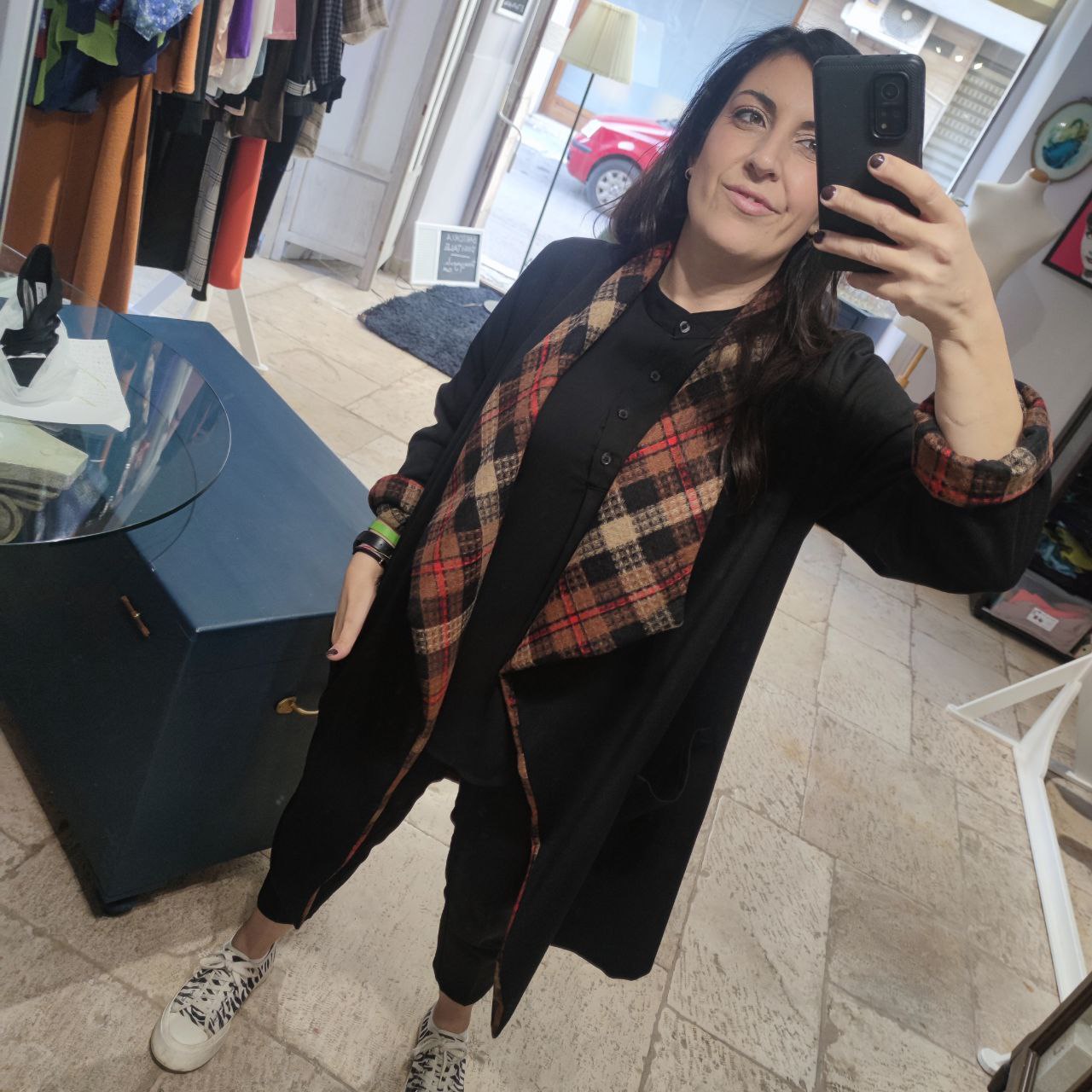 Cappotto comodo fluido reversibile in lana cioccolato - nero