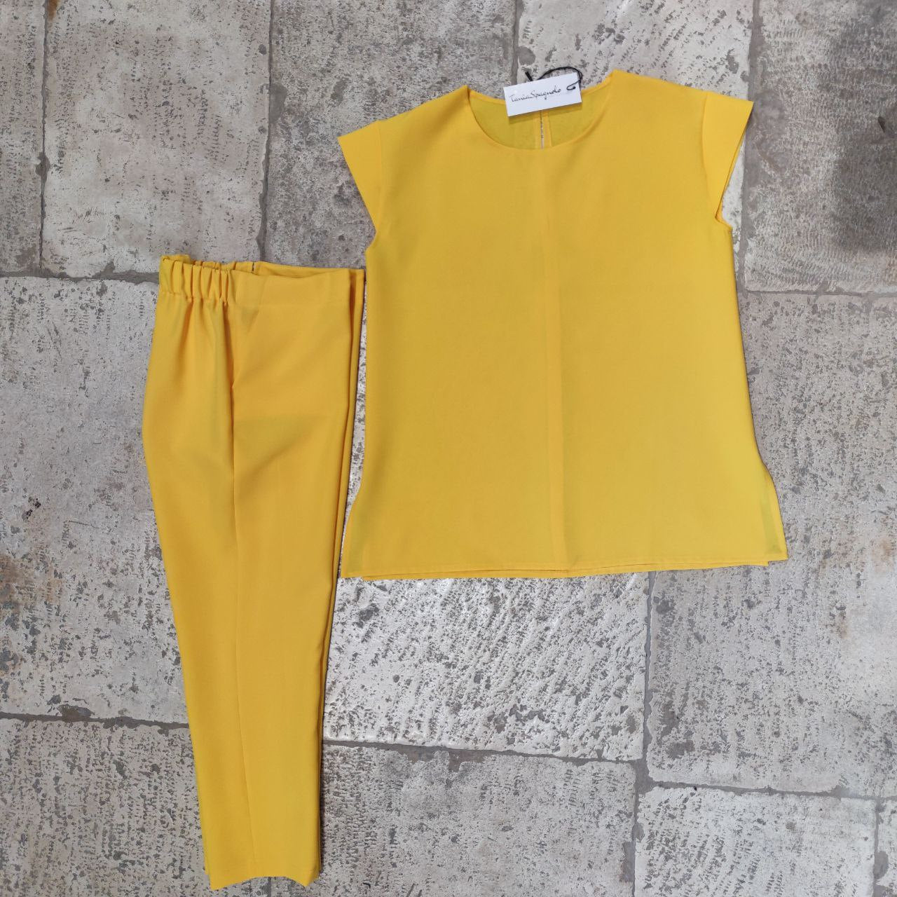 COMPLETO TIAKI TE.CO. GIALLO