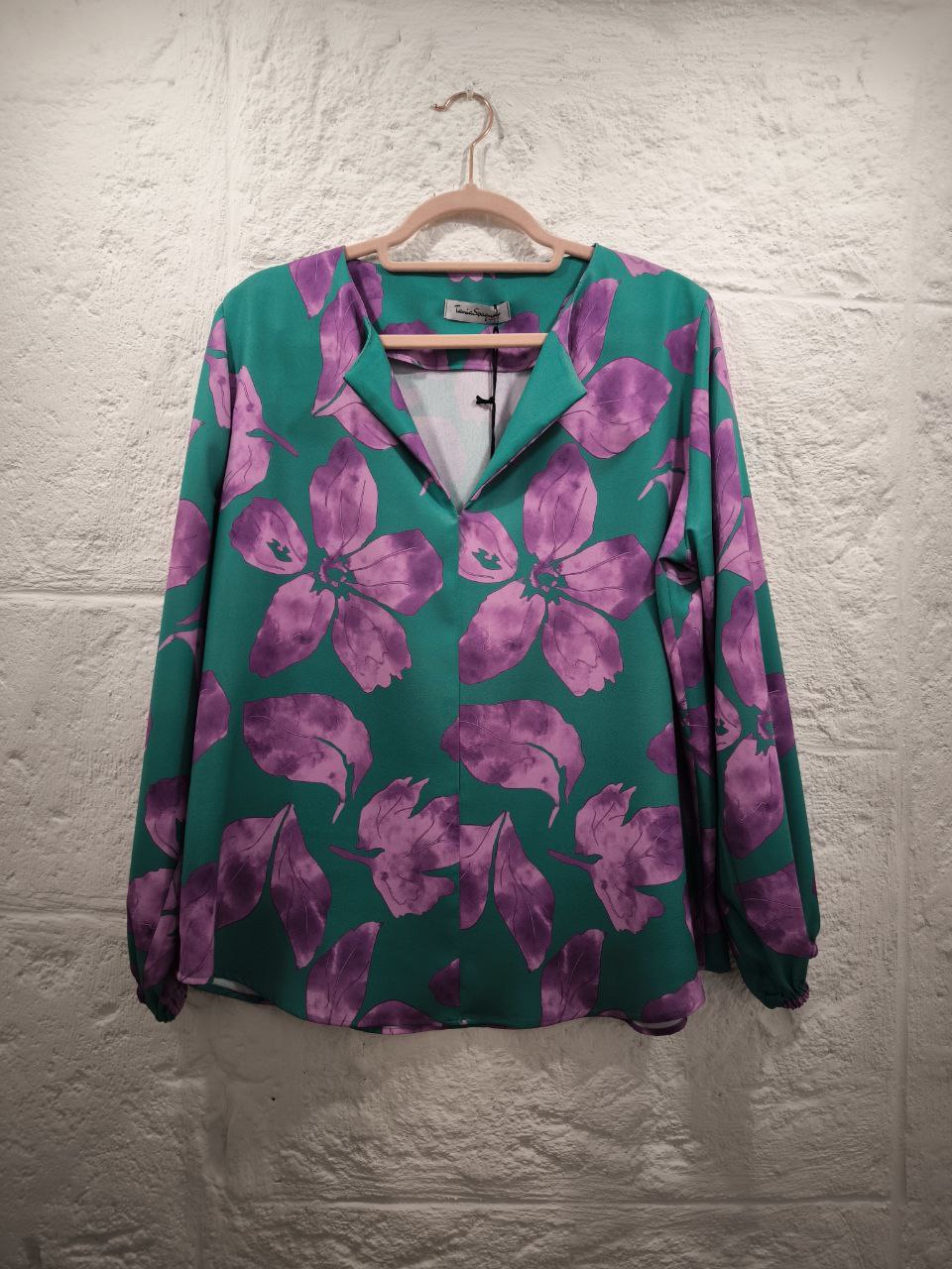 Blusa camicia ampia fantasia floreale verde rosa