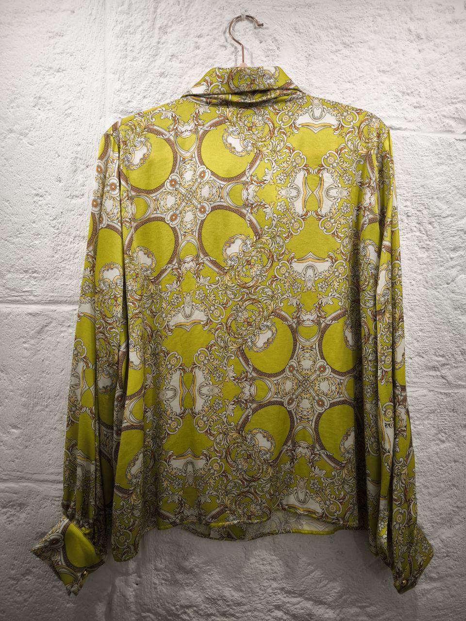 Camicia blusa in satin broccato con cravattino