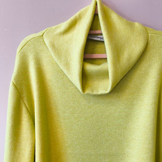 MAGLIONE MORBIDO CON COLLO ALTO