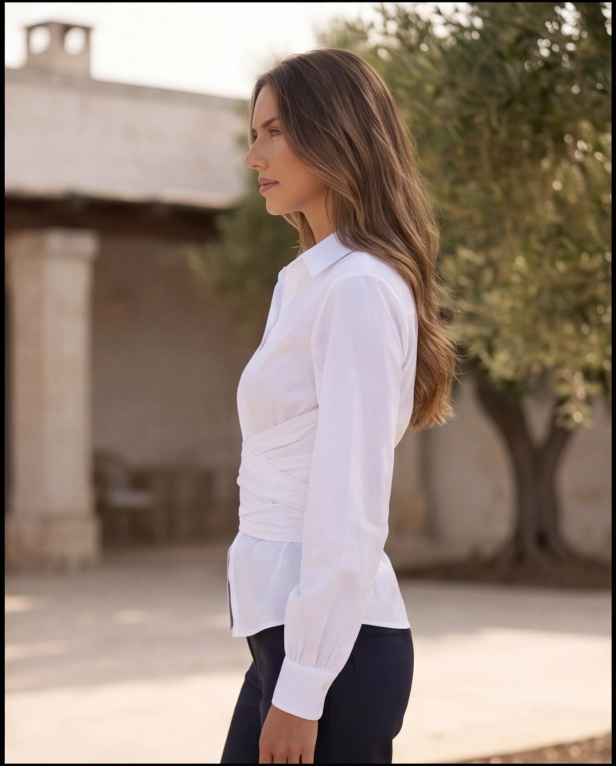 63. Camicia bianca elegante con incrocio in popeline di cotone