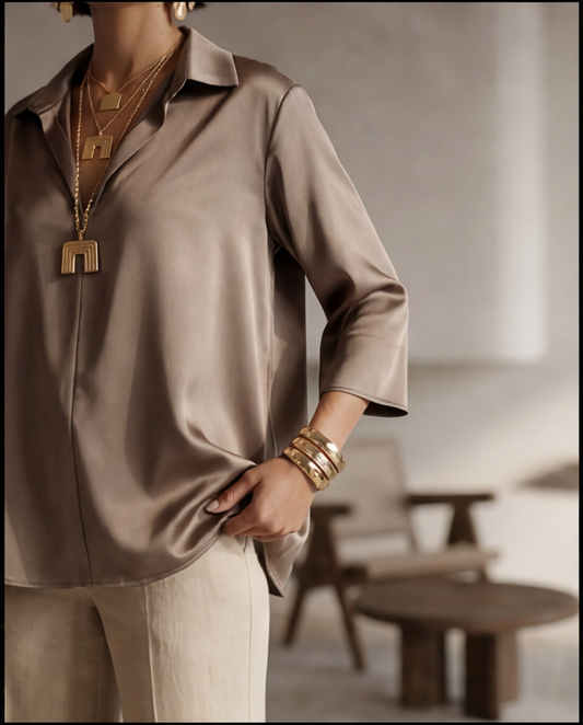 Camicia blusa con colletto e scollo a V in TESSUTO LUCIDO - colore a scelta
