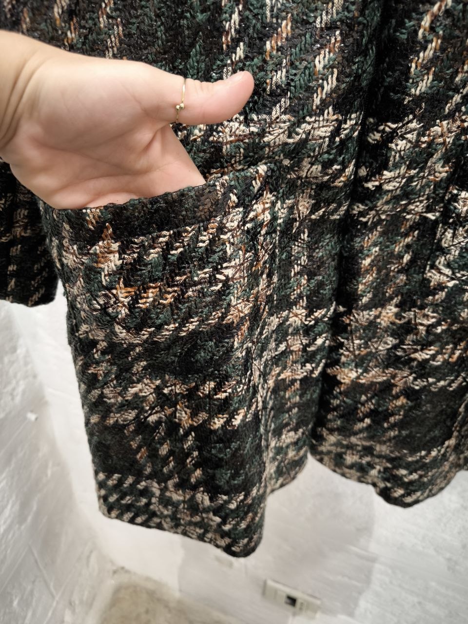 Cappotto corto sartoriale con cappuccio in tartan lana effetto semi lucido