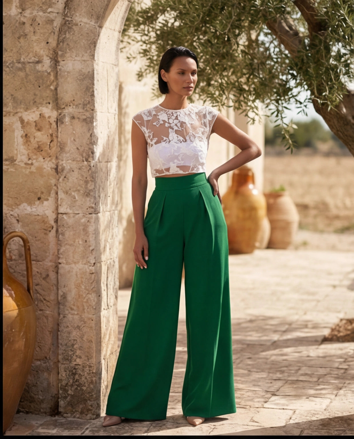 58. Set completo pantalone palazzo con pinces e crop top in pizzo