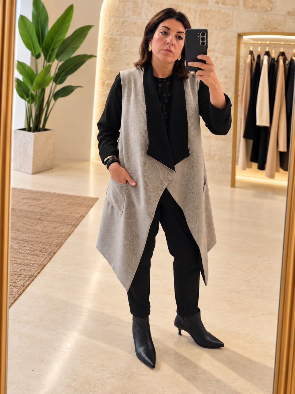 Very warm reversible long sleeveless coat in black-bluish gray-tartan wool